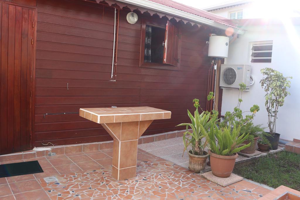 Gites Les Sandragons Saint-Claude Exterior photo